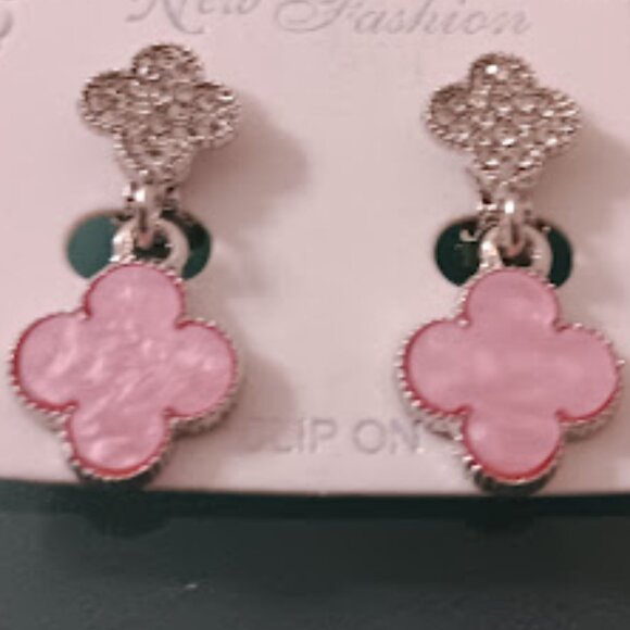 DESIGNER Lucky Clover Silver Faux Pink Shell Clear Crystal Clip On Drop Earrings - Picture 2 of 6